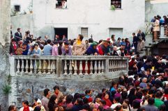 nocera-terinese-cz-1973-la-processione-della-madonna-addolorata-il-rito-dei-vattienti_31044460381_o.jpg