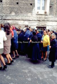 nocera-terinese-cz-1973-la-processione-della-madonna-addolorata-il-rito-dei-vattienti_31044466451_o.jpg