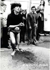 nocera-terinese-cz-1973-la-processione-della-madonna-addolorata-il-rito-dei-vattienti_4330186295_o.jpg