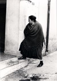 nocera-terinese-cz-1973-la-processione-della-madonna-addolorata-il-rito-dei-vattienti_4330921690_o.jpg