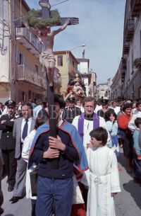 Nocera-Terinese-1985-processione-dellAddolorata-11-671x1024.jpg