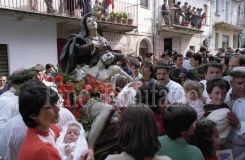 Nocera-Terinese-1985-processione-dellAddolorata-14-960x628.jpg