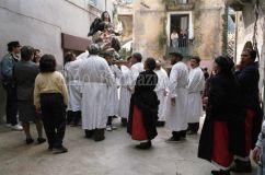 Nocera-Terinese-1985-processione-dellAddolorata-4-960x634.jpg