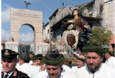 Nocera-Terinese-1986-processione-dellAddolorata-5-960x655.jpg