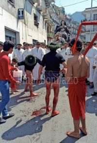 Nocera-Terinese-1986-vattienti-14-695x1024.jpg