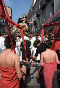 Nocera-Terinese-1986-vattienti-3-698x1024.jpg