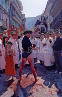 Nocera-Terinese-1986-vattienti-9-656x1024.jpg