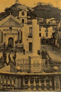 1935a_monumento ai caduti anni 30 - FB dombruni.jpg